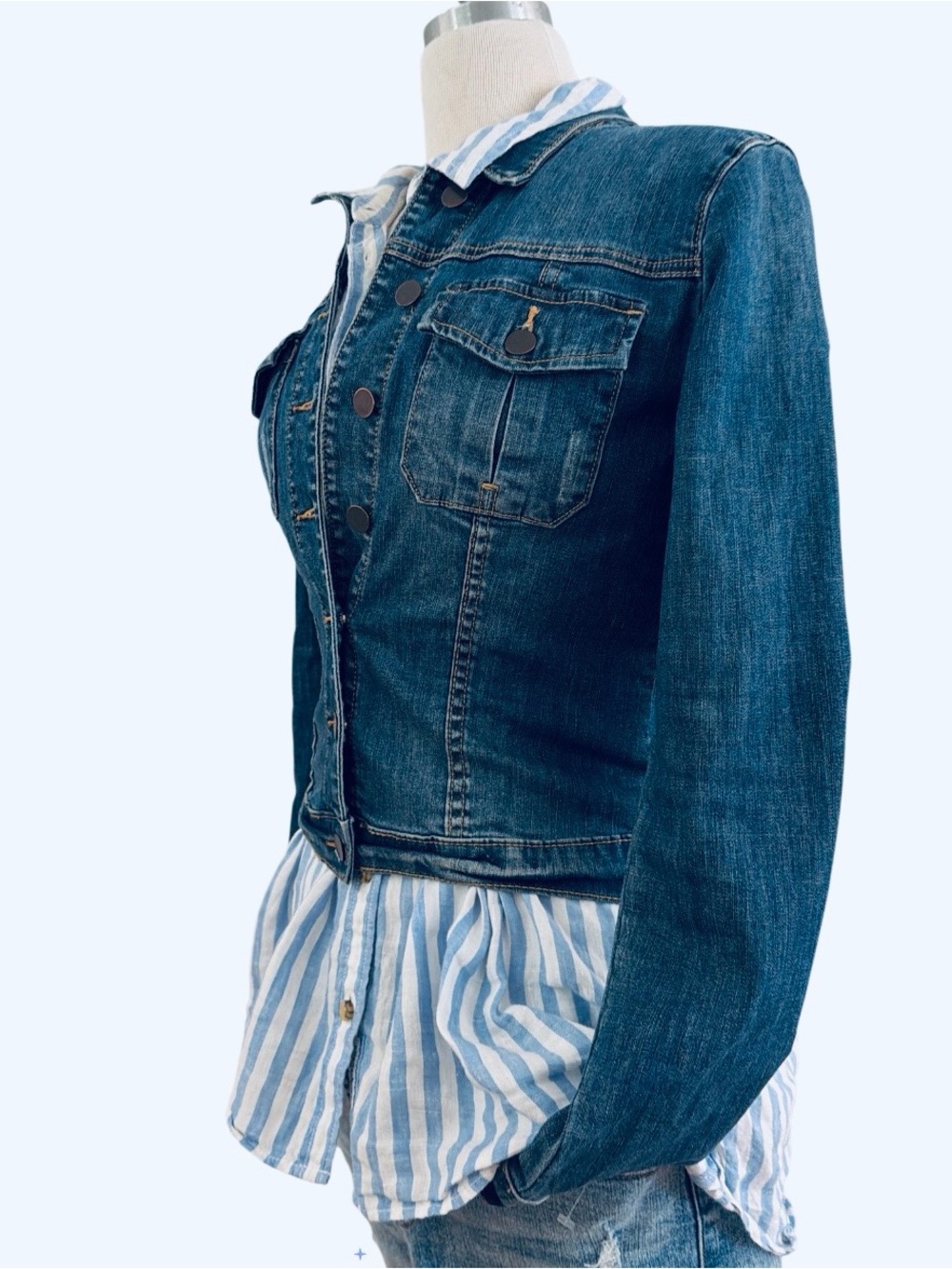 KUT - from the Kloth Blue Denim Jacket 🧥 - Picture 7 of 9